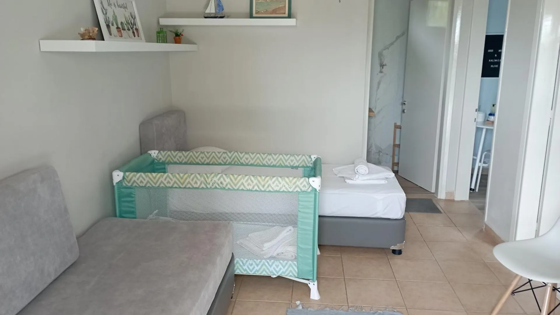 Olive Mare Holidays Nea Iraklia Apartment